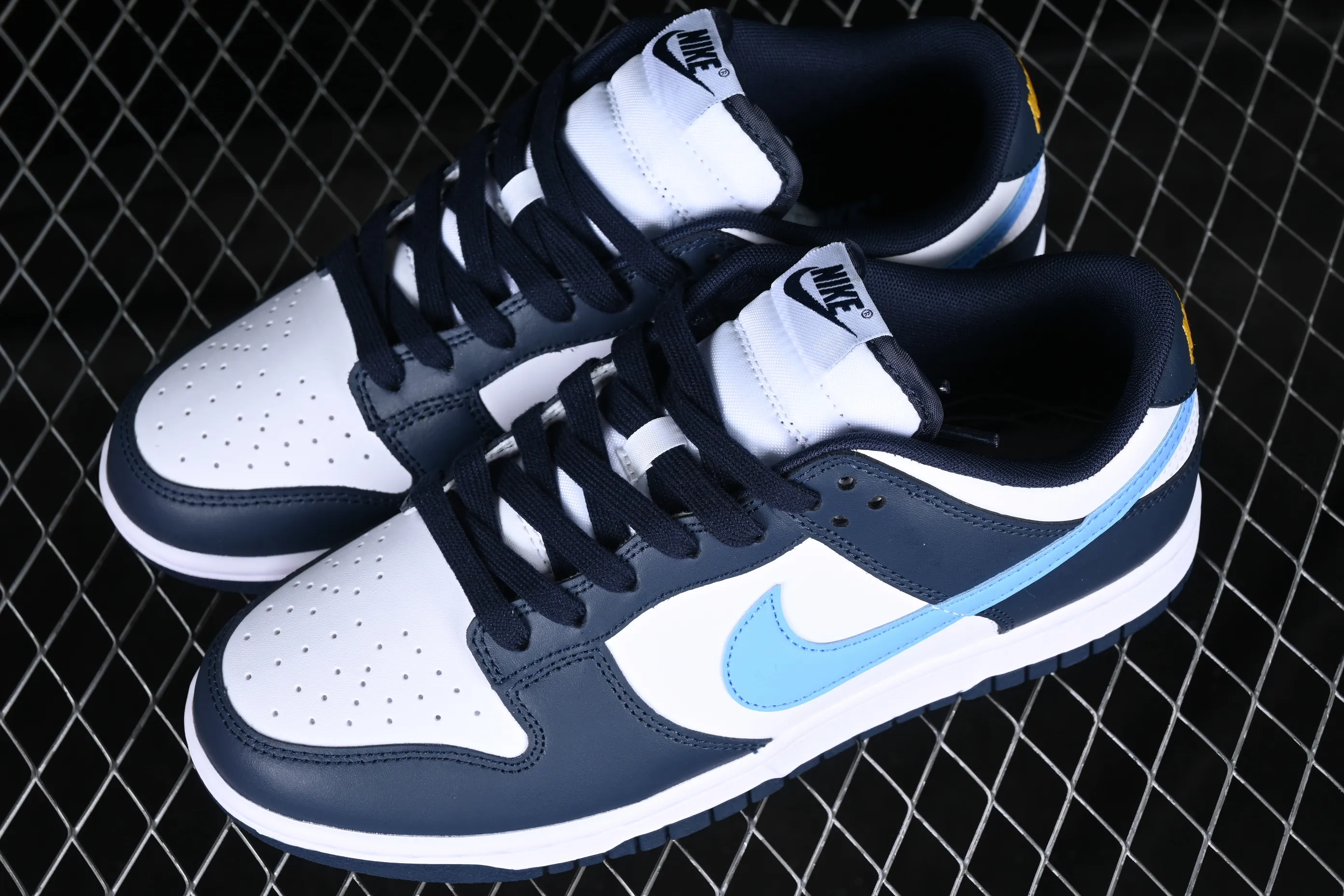 All categories Nk SB Dunk series Nk SB Dunk Low low-top sneakers C version Nk Dunk Low "Navy\University Blue" Obsidian SB low-top sports and leisure sneakers FN7800-400
